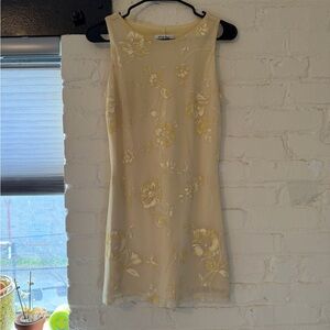 Chic Cream Floral Mini Dress